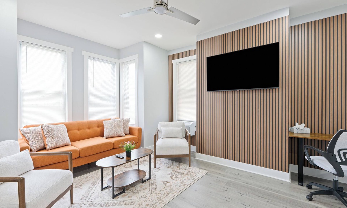 New Brunswick House | 0.5 mi to Train Station to NYC, Rutgers University, RWJ, Pet Friendly, Laundry