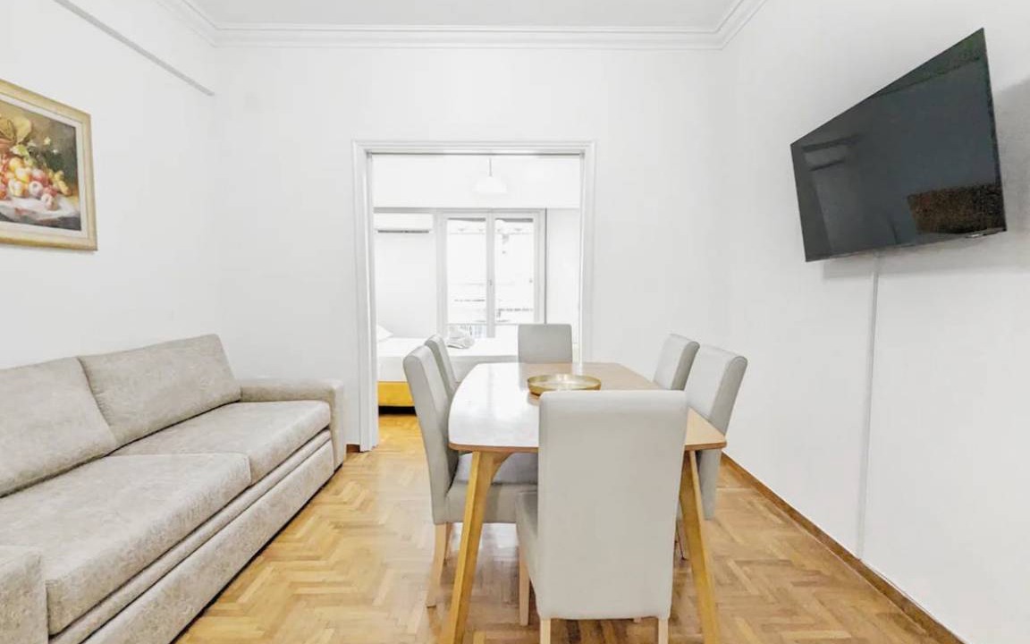 Platia Viktorias Apartment | 100 m² Apartment ∙ 3 bedrooms ∙ 10 guests