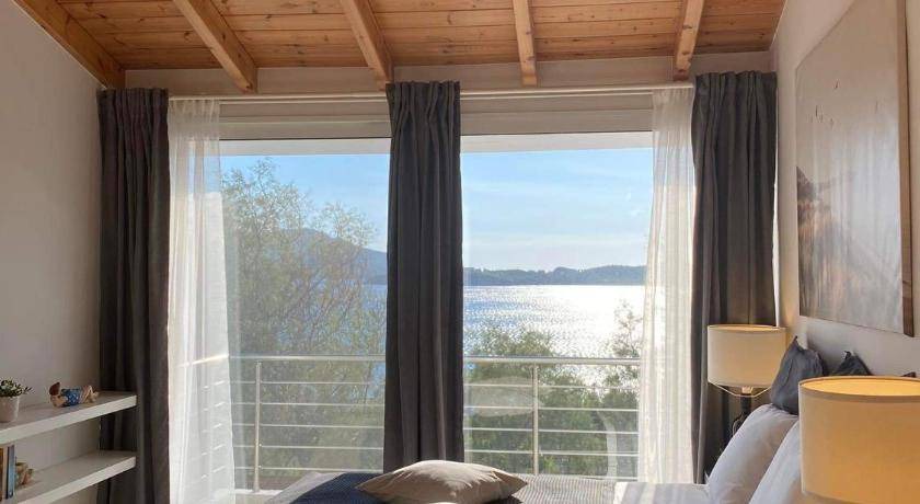 Lavreotiki Villa | 100 m² Villa ∙ 2 bedrooms ∙ 6 guests