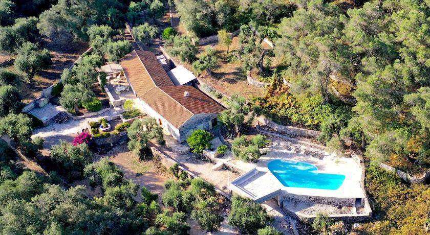 Mpogdanatika Villa | 1000 m² Villa ∙ 5 bedrooms ∙ 10 guests