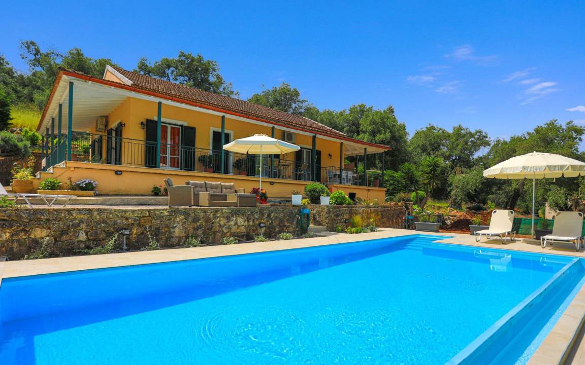 Agios Spyridon Corfu Villa | 110 m² Villa ∙ 3 bedrooms ∙ 6 guests