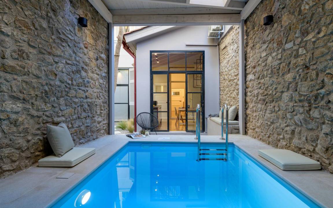 Plaka Apartment | 120 m² Apartment ∙ 2 bedrooms ∙ 6 guests