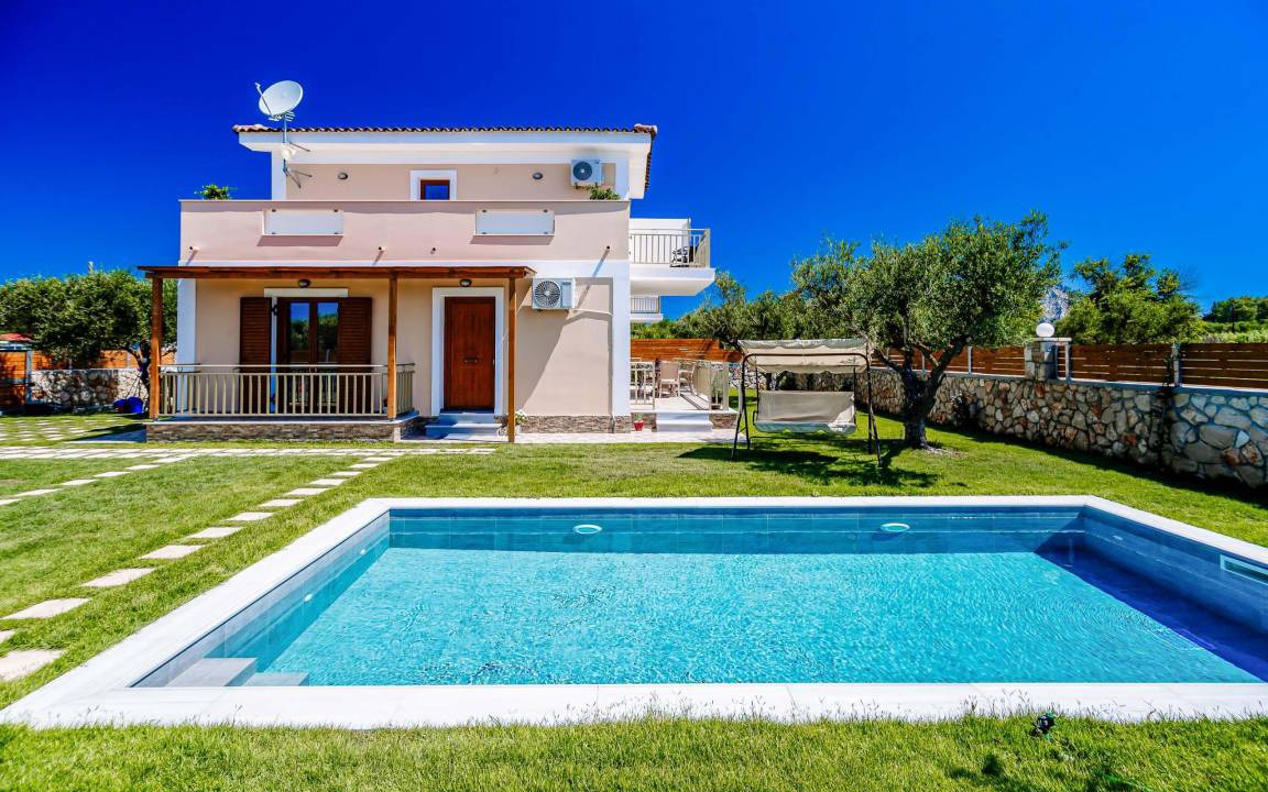 Zakynthos Town Villa | 120 m² Villa ∙ 3 bedrooms ∙ 6 guests