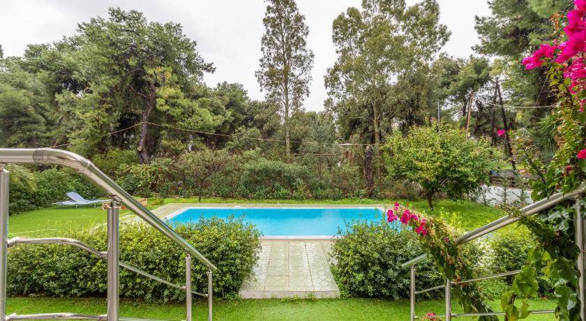 Isthmia Villa | 120 m² Villa ∙ 3 bedrooms ∙ 6 guests