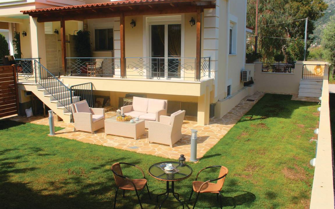 Nea Makri House | 130 m² House ∙ 3 bedrooms ∙ 6 guests