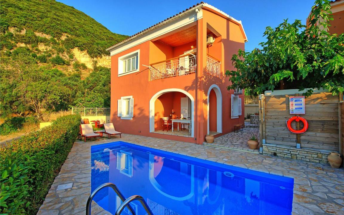 Petaleia Villa | 140 m² Villa ∙ 3 bedrooms ∙ 7 guests