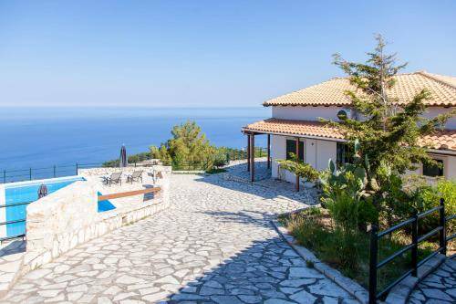 Kalamitsi Villa | 155 m² Villa ∙ 3 bedrooms ∙ 8 guests