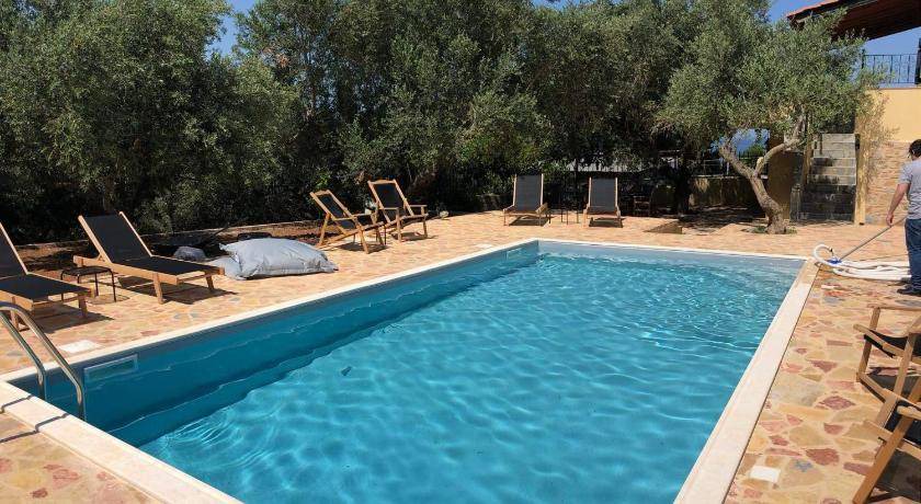 Xifias House | 160 m² House ∙ 5 bedrooms ∙ 12 guests