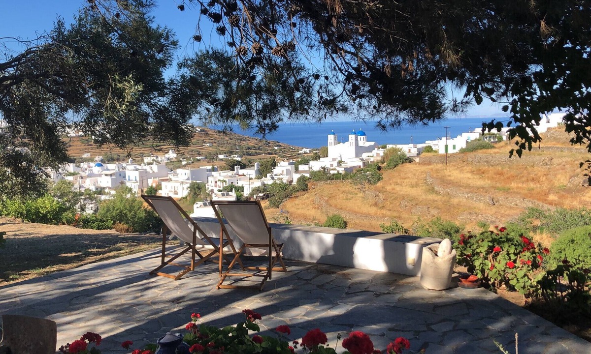 Sifnos House | 1875 residence with panoramic views and garden