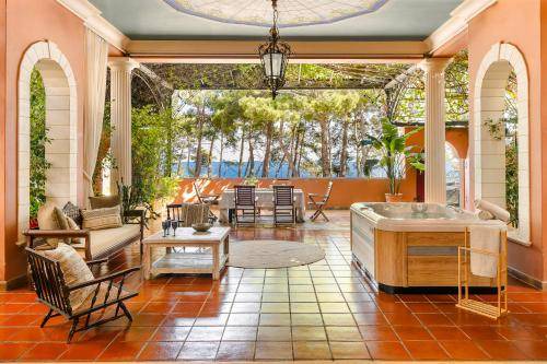 Skala House | 190 m² House ∙ 2 bedrooms ∙ 6 guests