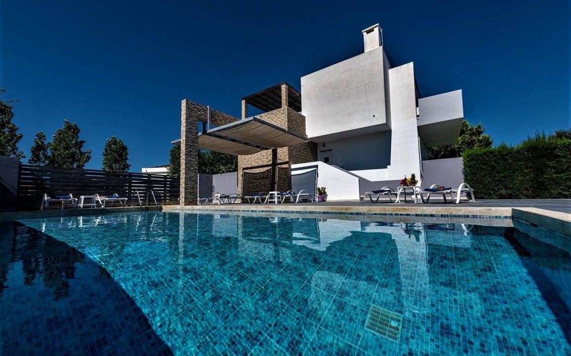 Zipari House | 190 m² House ∙ 4 bedrooms ∙ 10 guests