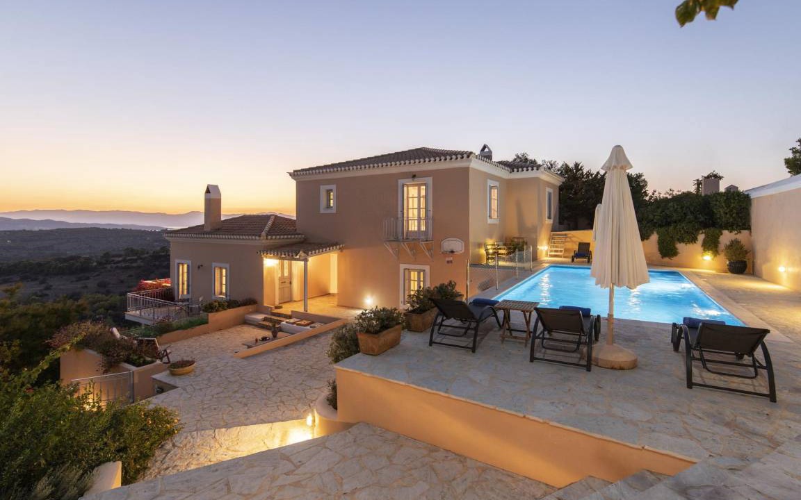 Agios Emilianos Villa | 200 m² Villa ∙ 4 bedrooms ∙ 10 guests