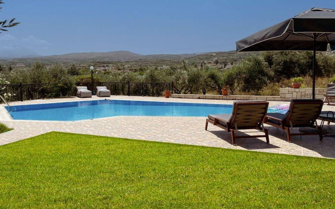Adele House | 210 m² House ∙ 7 bedrooms ∙ 12 guests