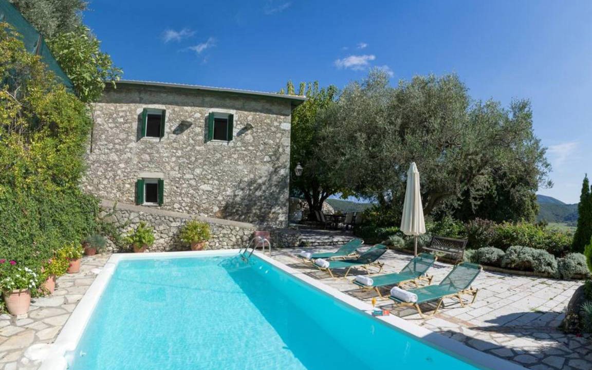 Drimonas House | 220 m² House ∙ 3 bedrooms ∙ 8 guests