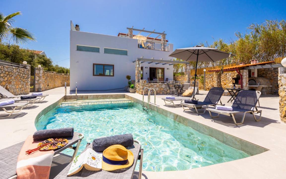 Tavronitis Villa | 225 m² Villa ∙ 4 bedrooms ∙ 8 guests