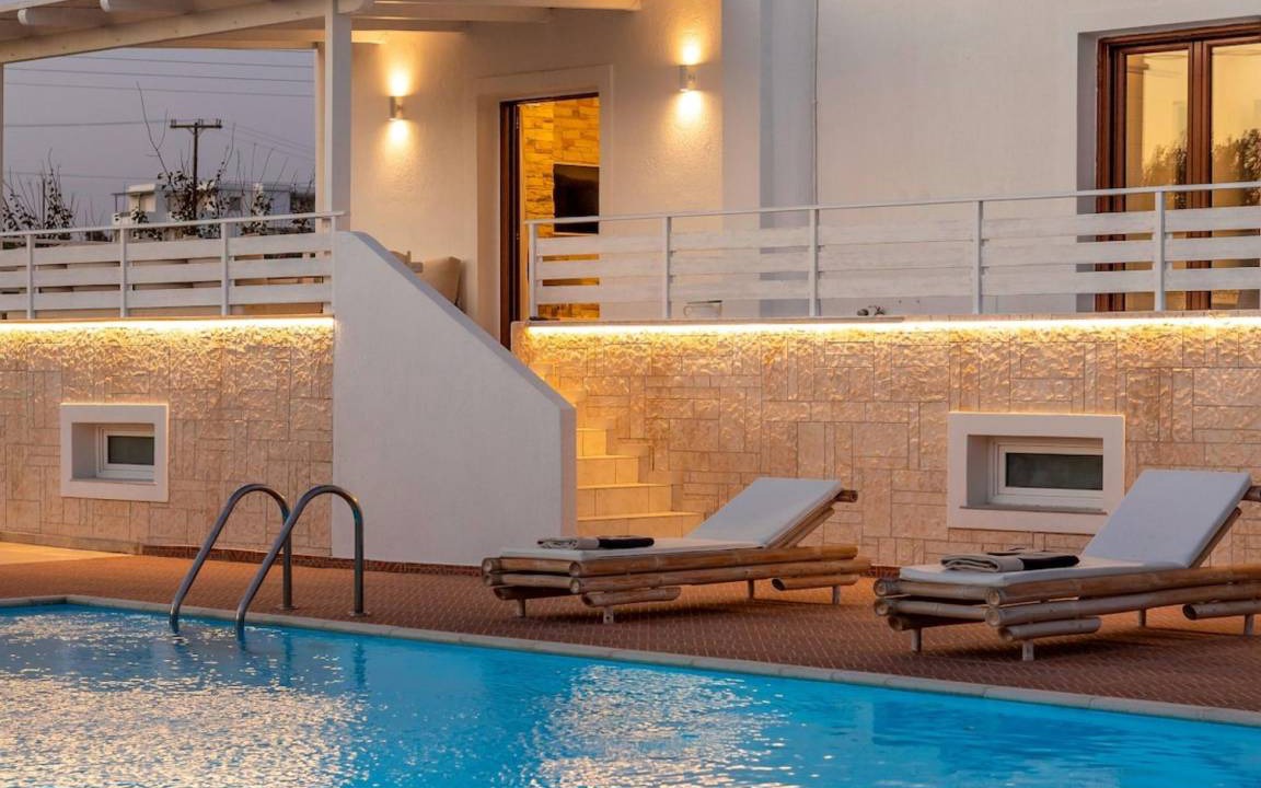 Adamas Villa | 250 m² Villa ∙ 4 bedrooms ∙ 8 guests