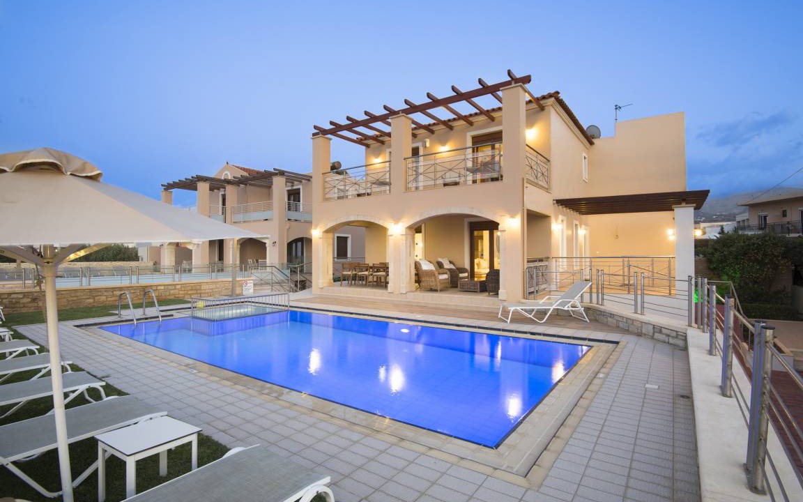 Rethymno Villa | 250 m² Villa ∙ 6 bedrooms ∙ 12 guests