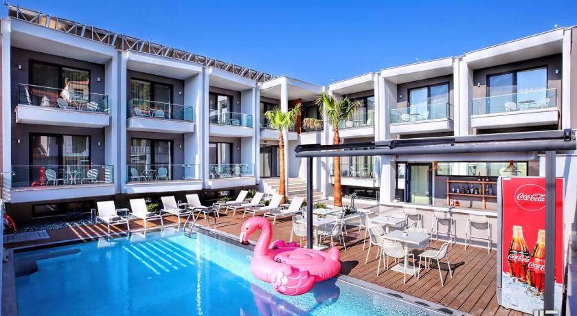 Nea Peramos Hotel | 33 m² Hotel ∙ 3 guests
