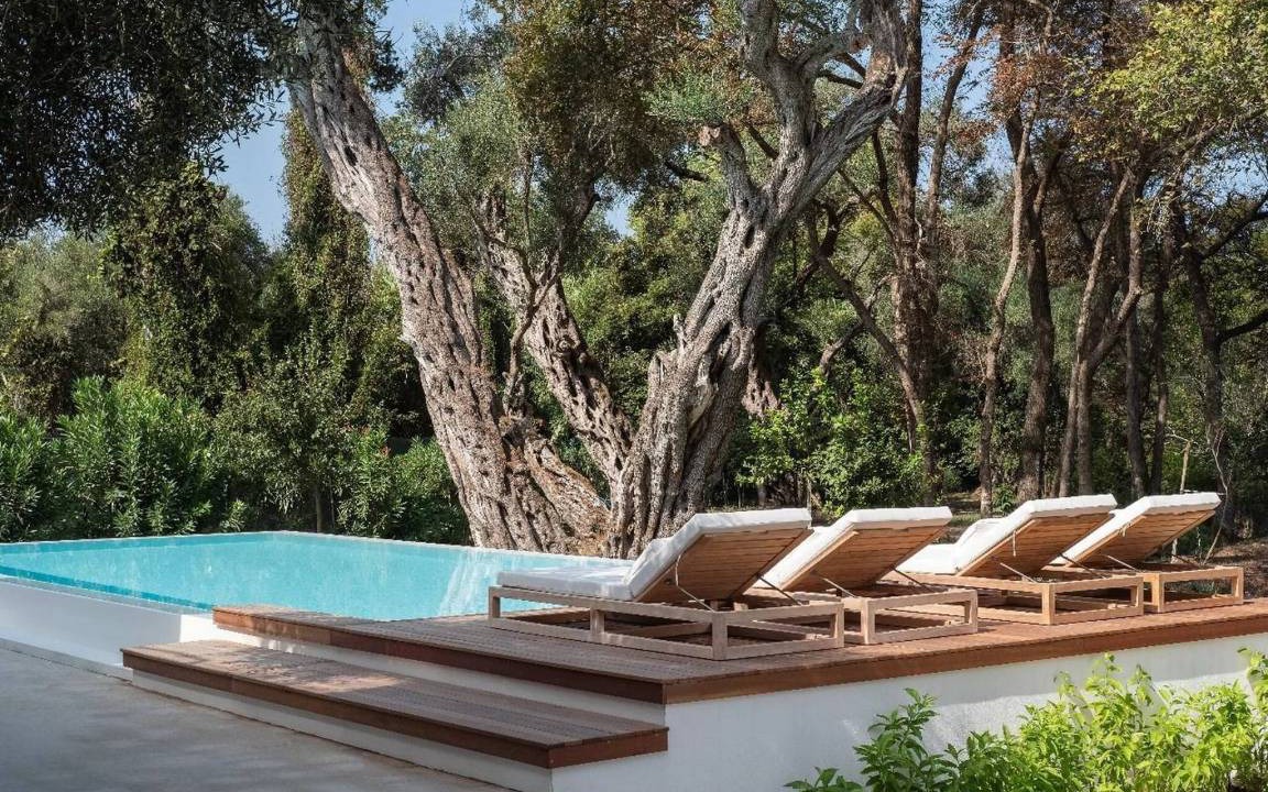 Molos Apartment | 350 m² Apartment ∙ 5 bedrooms ∙ 12 guests