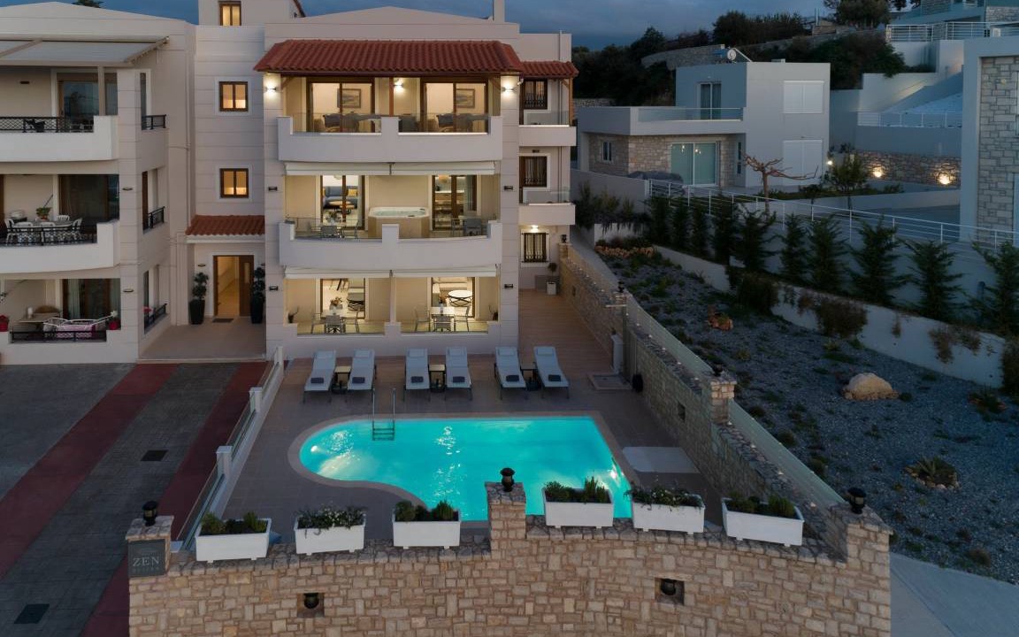 Magnisia House | 400 m² House ∙ 8 bedrooms ∙ 16 guests