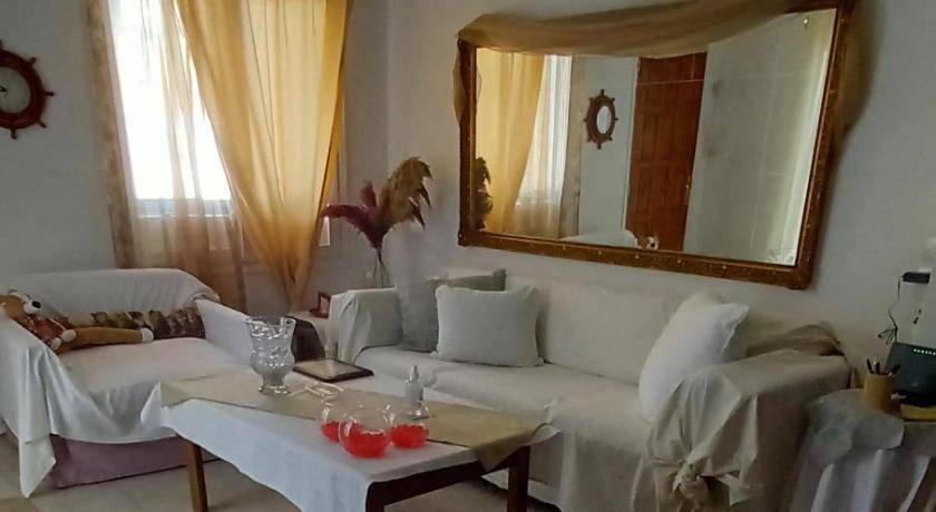 Nea Makri House | 52 m² House ∙ 1 bedroom ∙ 3 guests