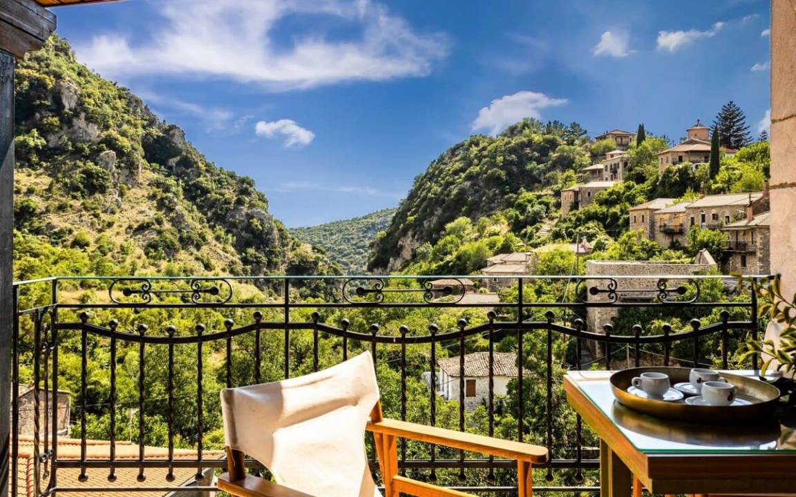 Trikolonoi Apartment | 61 m² Apartment ∙ 2 bedrooms ∙ 4 guests