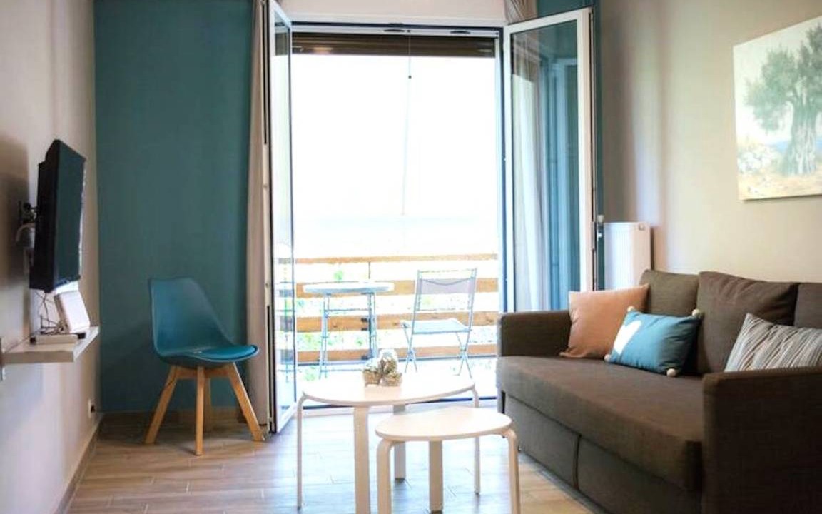 Thissio Apartment | 70 m² Apartment ∙ 2 bedrooms ∙ 4 guests