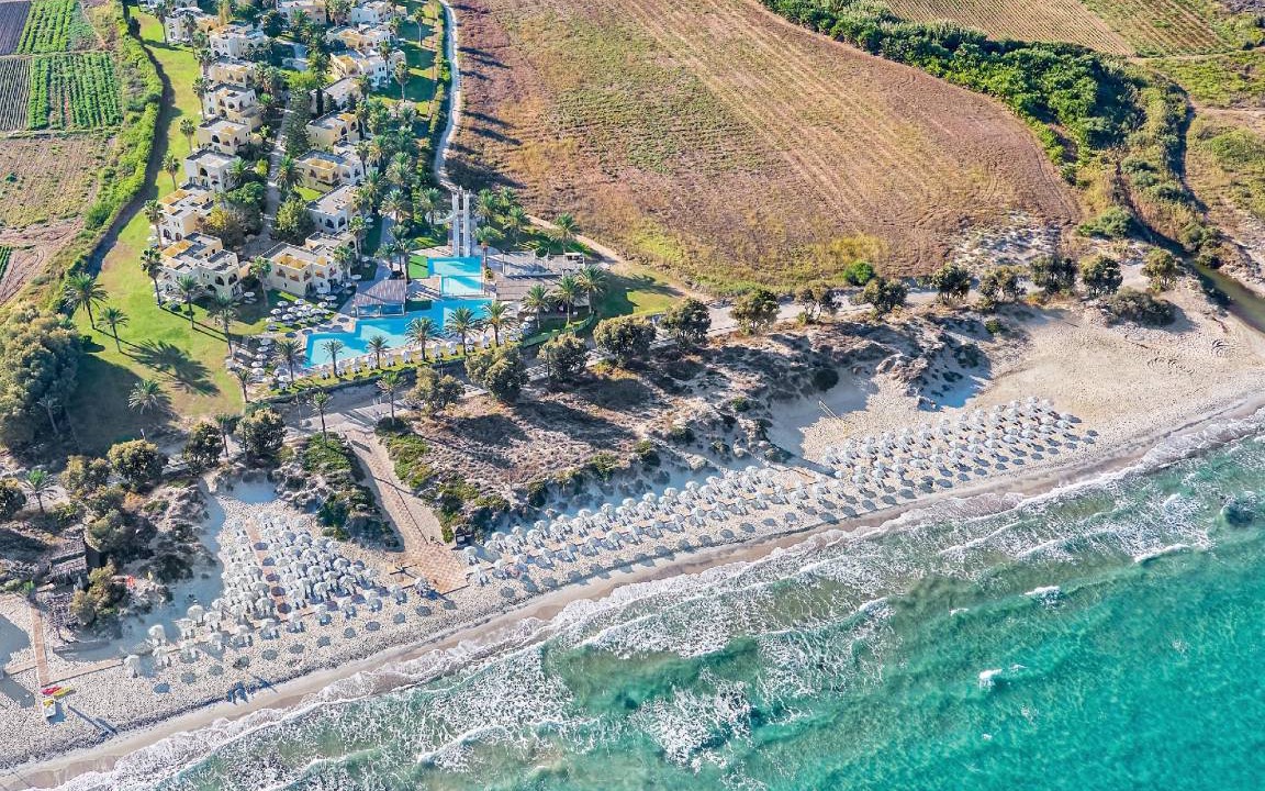 Marmari Hotel | 70 m² Hotel ∙ 2 bedrooms ∙ 127 guests