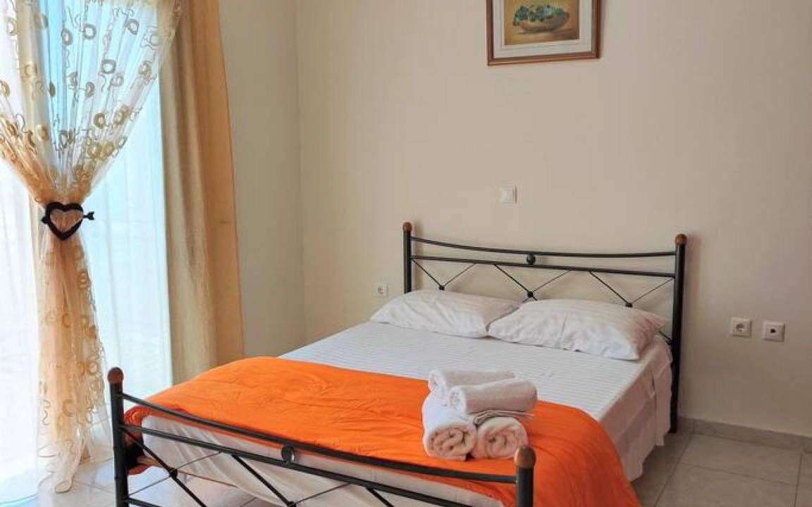Monolithos House | 75 m² House ∙ 2 bedrooms ∙ 4 guests
