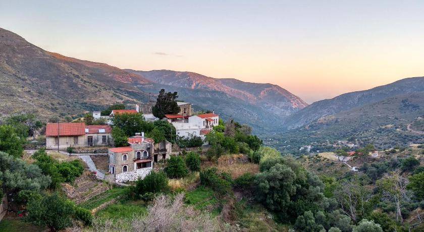Livadia Apartment | 85 m² Apartment ∙ 2 bedrooms ∙ 4 guests