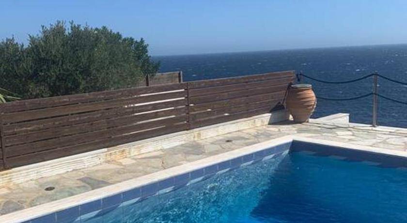 Andros Town House | 90 m² House ∙ 3 bedrooms ∙ 5 guests