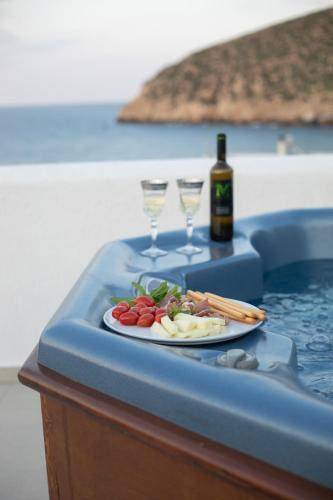 Apollonas Villa | 95 m² Villa ∙ 2 bedrooms ∙ 6 guests