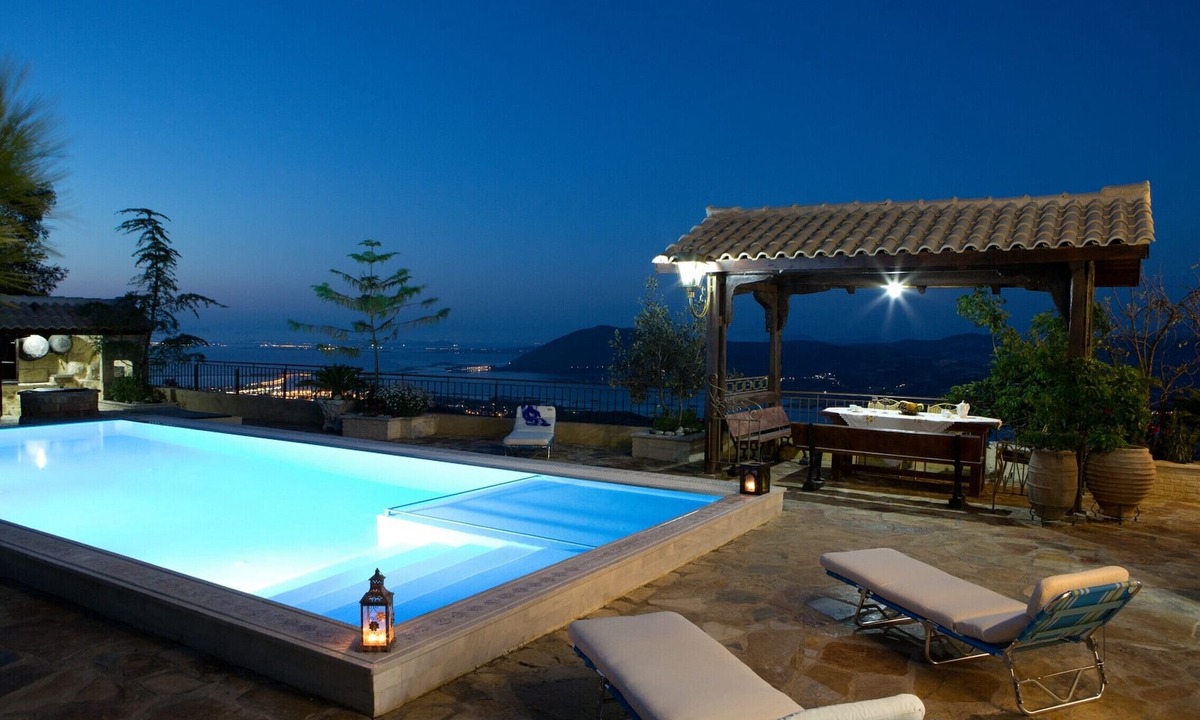 Spanokhorion Villa | A traditional style villa with spectacular view