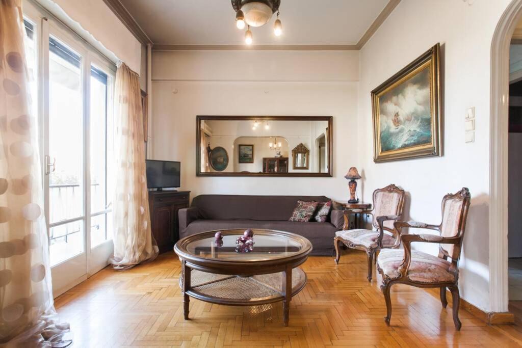 Makrigianni Apartment | Acropolis Museum Art Nouveau apartment