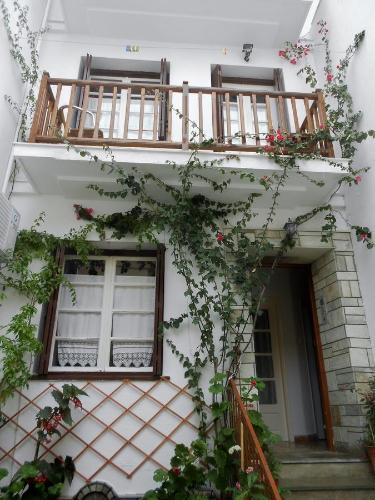Skopelos House | Aggela Guesthouse