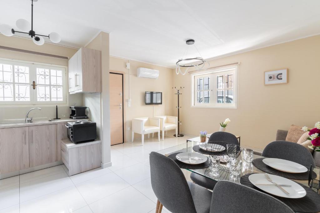 Alimos Apartment | AIOLOS COZY alimos center APARTMENT near the sea