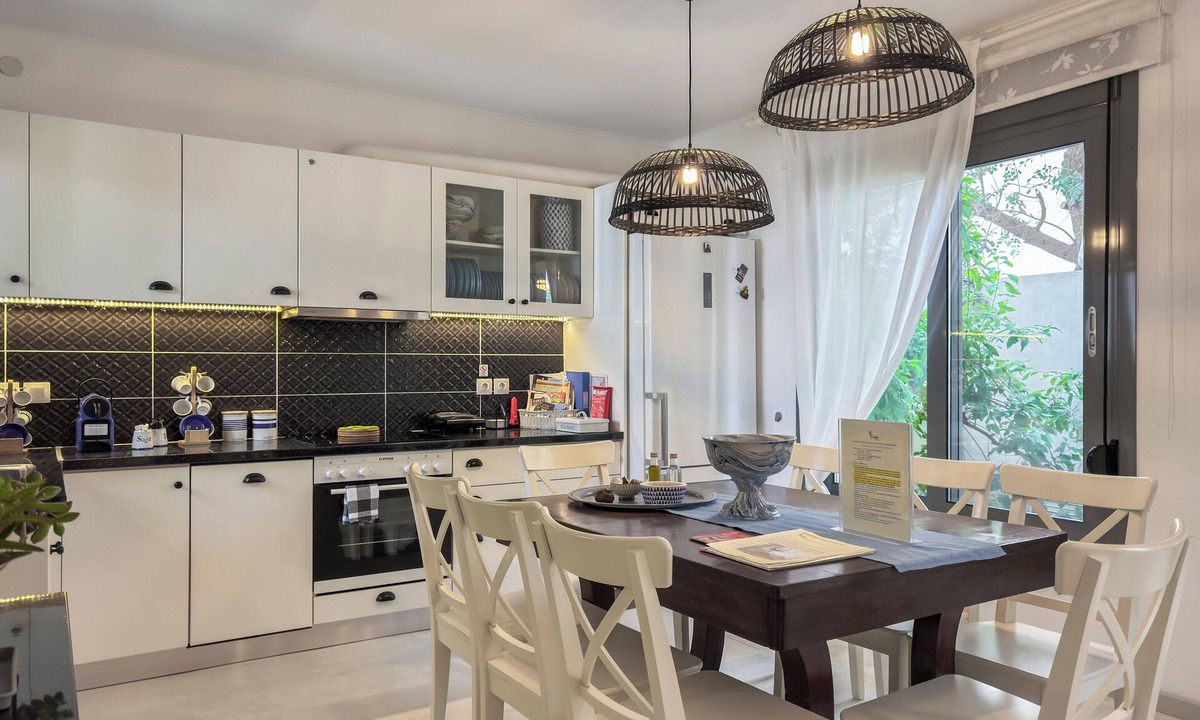 Agii Apostoli Villa | Alisahni Villa