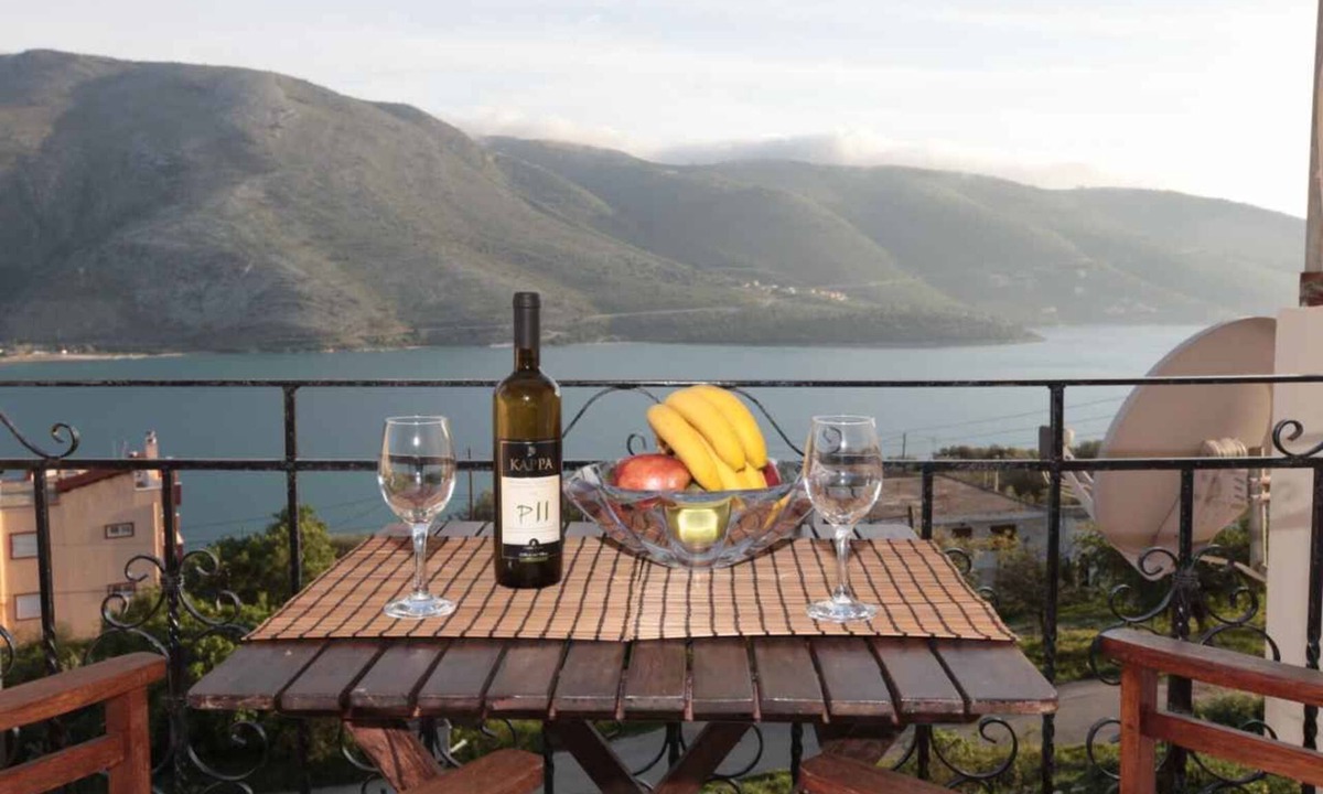 Plataria House | Almini Apartments