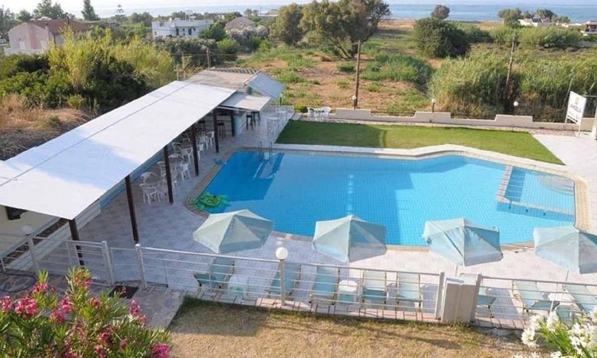 Andys Gardens Hotel Γεράνι | Gerani