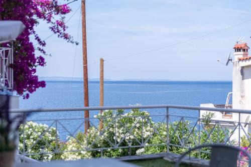 Neos Marmaras Apartment | Anesis Seaview Apartment