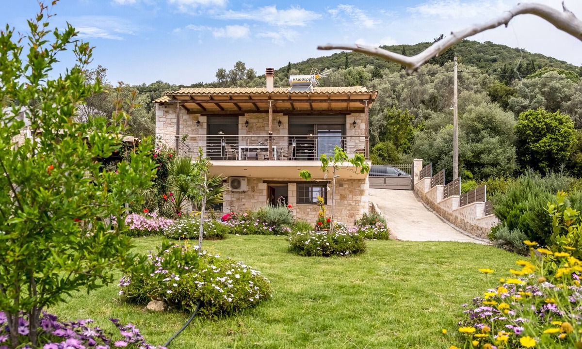 Spanokhorion House | Apartment 'Lefkada View Villa Vasiliki 1' with Garden & Wi-Fi