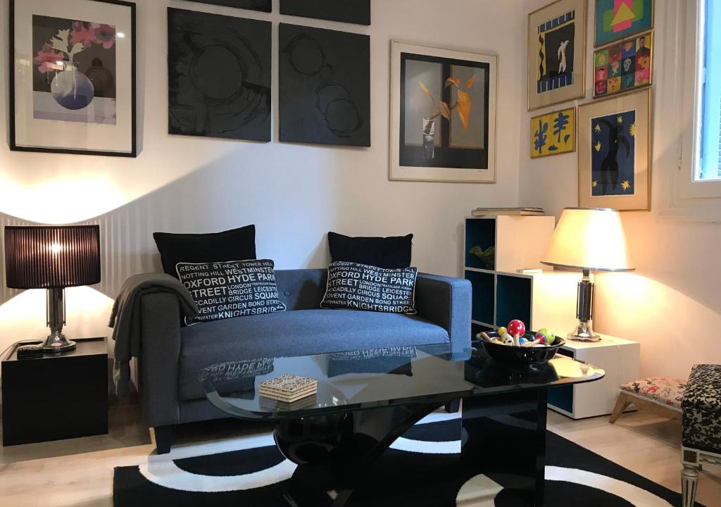 Pangrati Apartment | Artistic Designer Flat