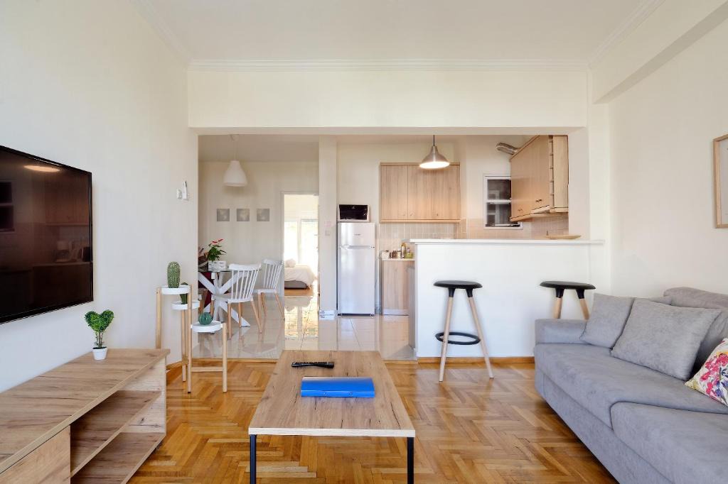 Kinosargous Apartment | Athens Heartbeat