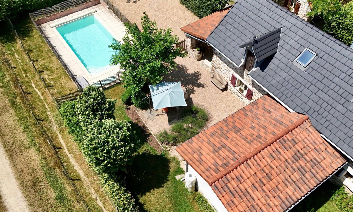 Chateau-Chervix House | Aux Détours de l'Étang: The Bergerie with Private Pool