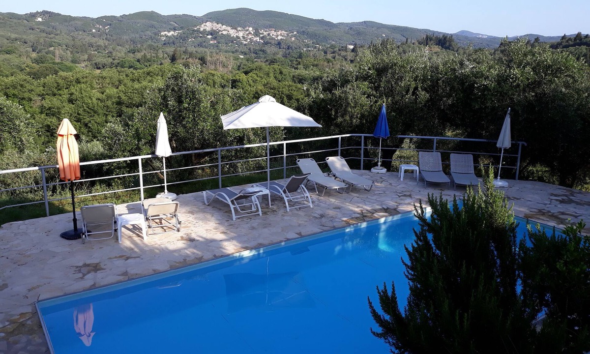 Giannades House | B-Holidayhome Matthaeus, -3 E on the Corfutrail/, 3 km to the sea