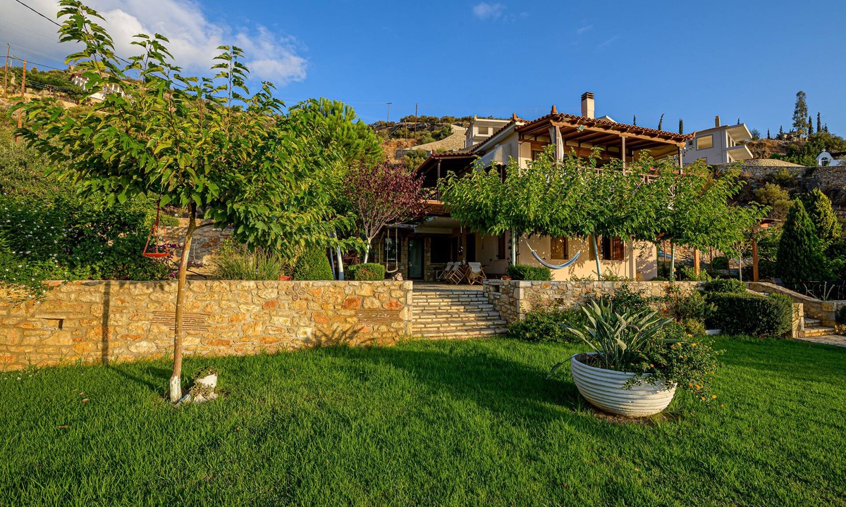 Xiropigado Apartment | Beacfront suite Eleni