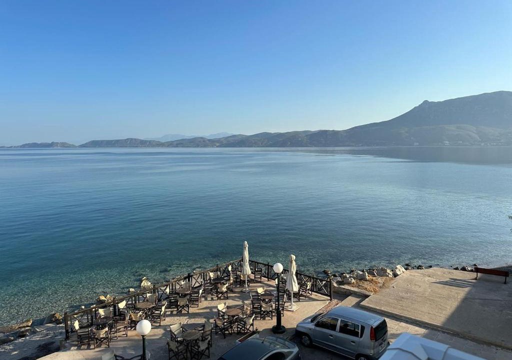 Korithion Apartment | Beach Retreat in town