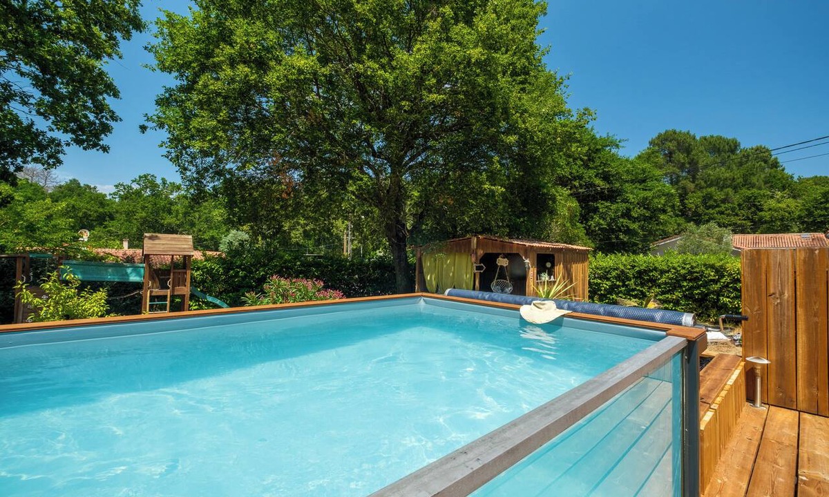 Biscarrosse Villa | Beautiful lakefront rental: heated VITREE pool, hot tub, air conditioning, bicycles