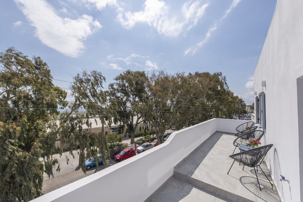 Fira Hotel | Bedspot Hostel