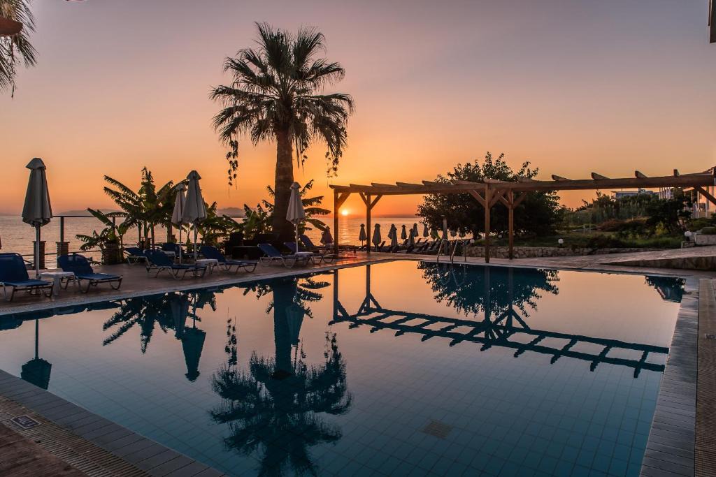 Belussi Beach Hotel | Drosia